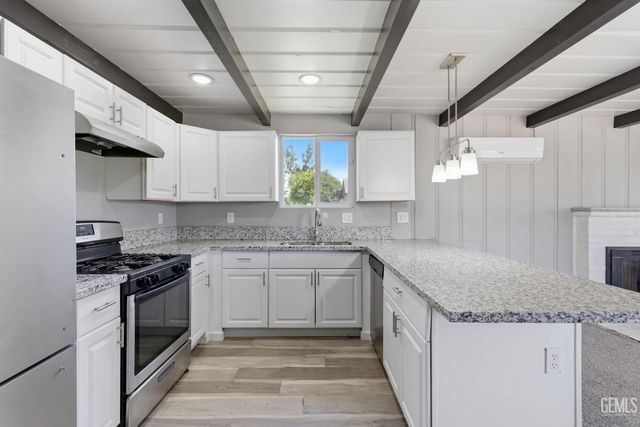 412 Olive Street, Bakersfield, CA 93304