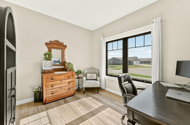 867 Grand Ridge Drive NE, Byron, MN 55920