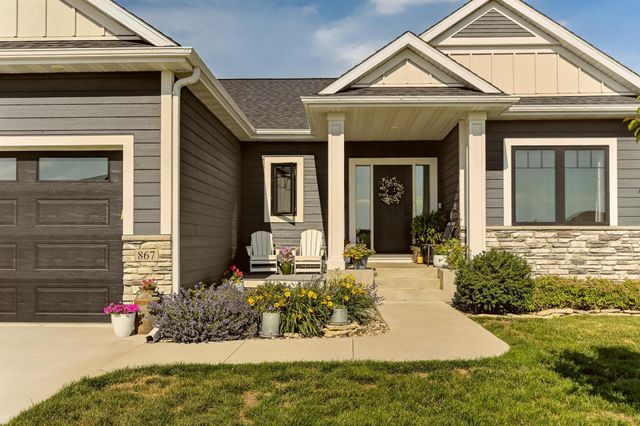 867 Grand Ridge Drive NE, Byron, MN 55920