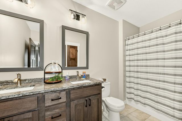 867 Grand Ridge Drive NE, Byron, MN 55920