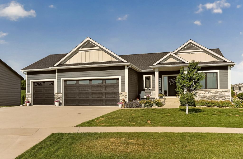 867 Grand Ridge Drive NE, Byron, MN 55920
