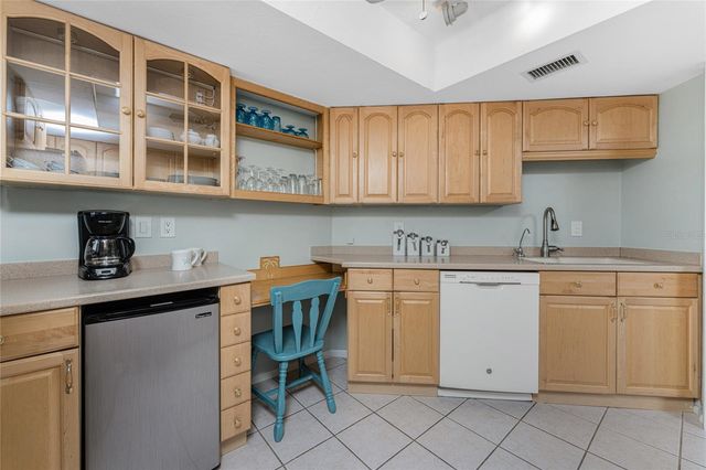 2955 N BEACH ROAD E122, Englewood, FL 34223