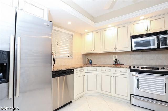 1760 Bald Eagle DR 506C, Naples, FL 34105