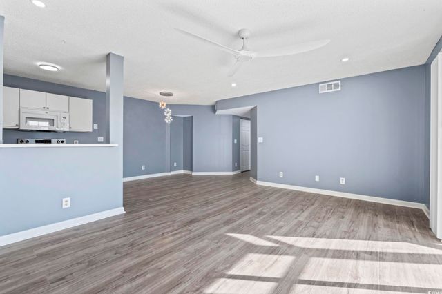 2258 Essex Dr Apt G, Surfside Beach, SC 29575