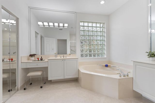 11170 Polynesian Way, Boynton Beach, FL 33437