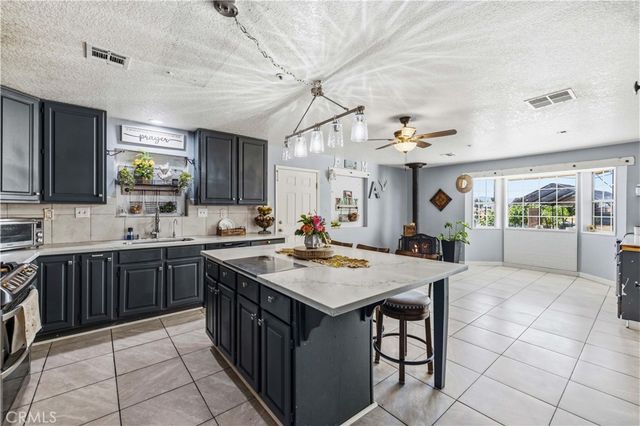 9740 E Avenue G10, Lancaster, CA 93535
