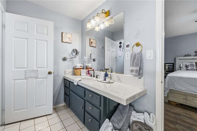9740 E Avenue G10, Lancaster, CA 93535