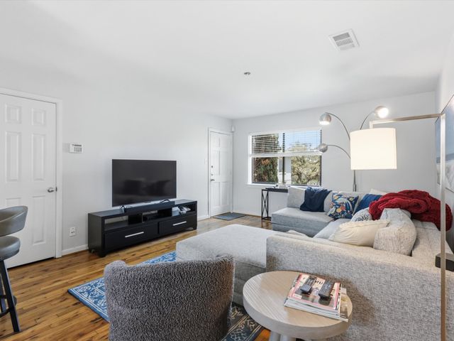 4115 Bowser Avenue 6, Dallas, TX 75219