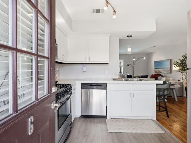 4115 Bowser Avenue 6, Dallas, TX 75219