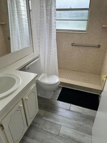 599 Fanshaw O, Boca Raton, FL 33434