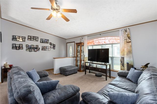 3909 S Tanager Lane, Billings, MT 59102