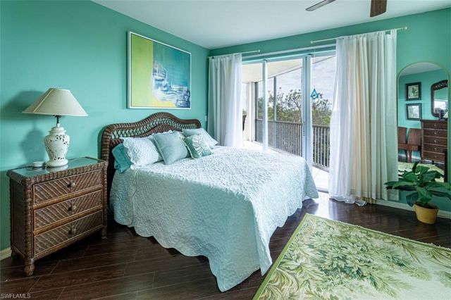 269 Vintage Bay DR C7, Marco Island, FL 34145