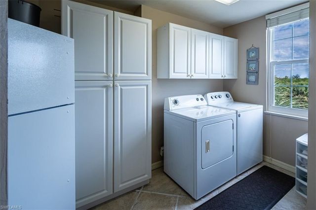 269 Vintage Bay DR C7, Marco Island, FL 34145