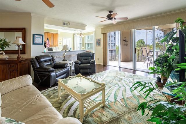 269 Vintage Bay DR C7, Marco Island, FL 34145