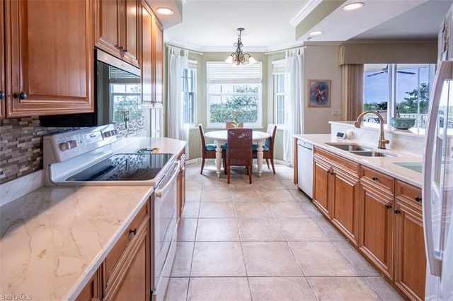 269 Vintage Bay DR C7, Marco Island, FL 34145