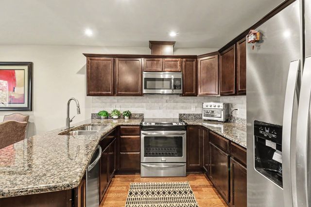 50492 Beechwood Court, Plymouth, MI 48170