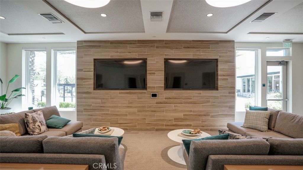 Image 40 of property listing at 9613 Nova Place, Rancho Cucamonga, CA 91730