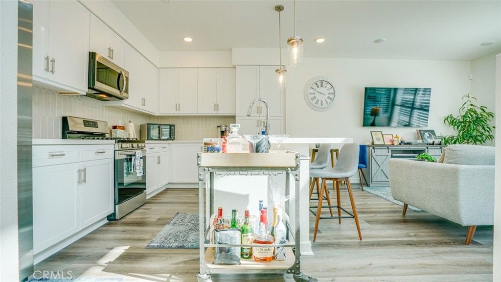 Image 7 of property listing at 9613 Nova Place, Rancho Cucamonga, CA 91730