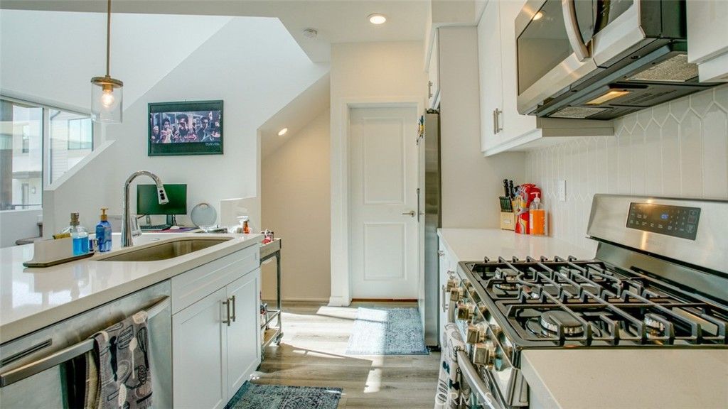 Image 9 of property listing at 9613 Nova Place, Rancho Cucamonga, CA 91730