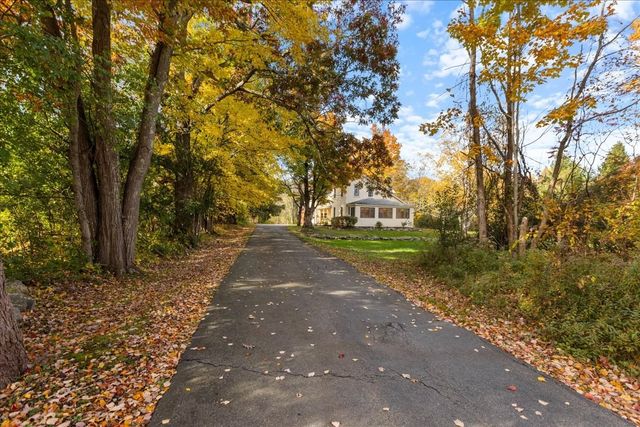 19 Lane Rd., Derry, NH 03038