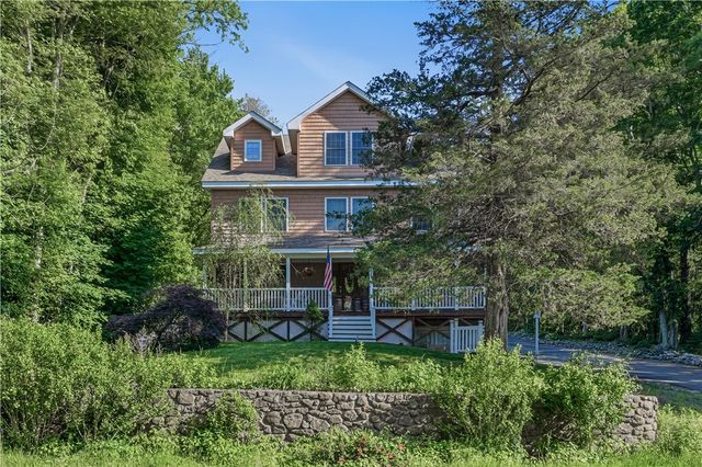 2446 Plainfield Pike, Johnston, RI 02919
