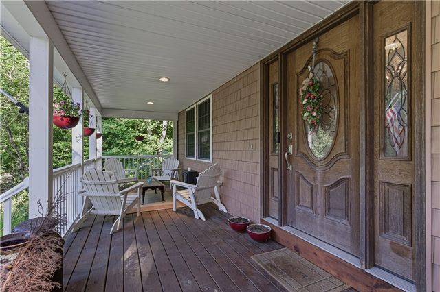 2446 Plainfield Pike, Johnston, RI 02919