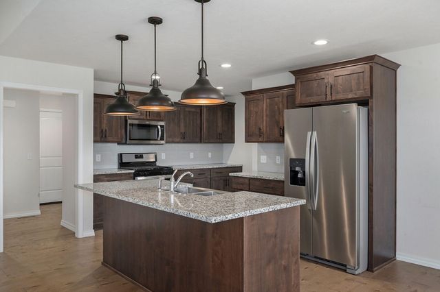 5627 W Mangrove Street, Springfield, MO 65802