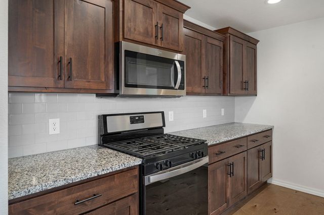 5627 W Mangrove Street, Springfield, MO 65802