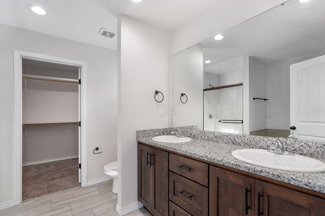 5627 W Mangrove Street, Springfield, MO 65802