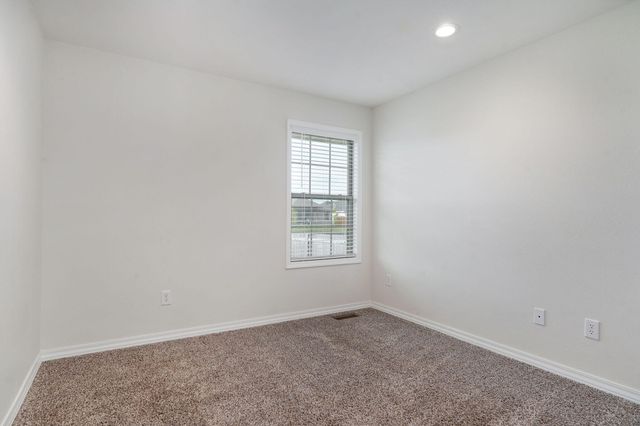 5627 W Mangrove Street, Springfield, MO 65802