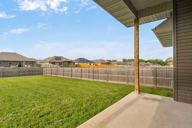 5627 W Mangrove Street, Springfield, MO 65802