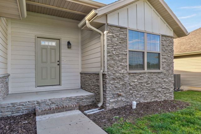 5627 W Mangrove Street, Springfield, MO 65802