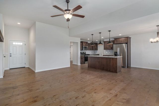 5627 W Mangrove Street, Springfield, MO 65802