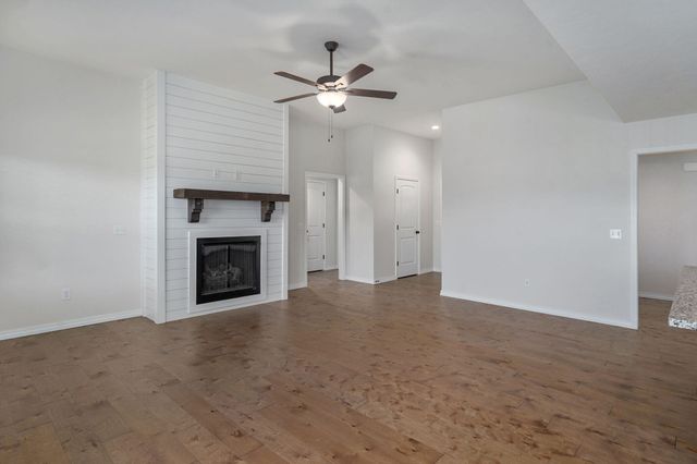 5627 W Mangrove Street, Springfield, MO 65802