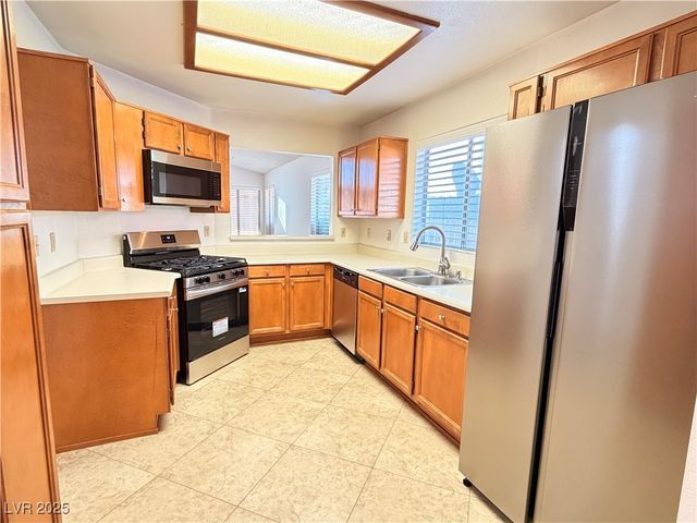 51 Fantasia Lane, Henderson, NV 89074