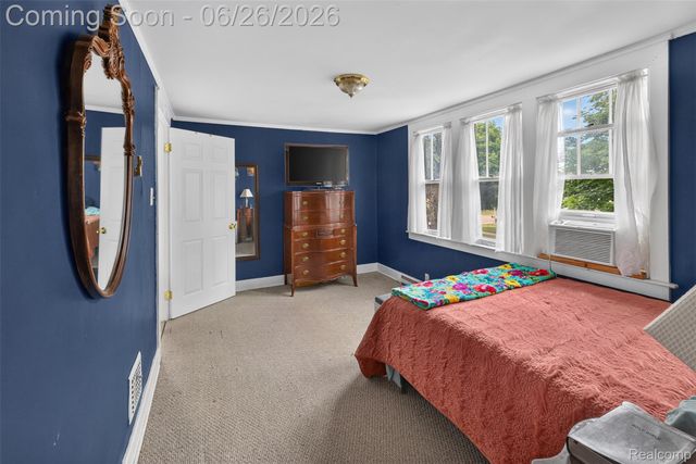 22865 Heussner Avenue, Warren, MI 48089