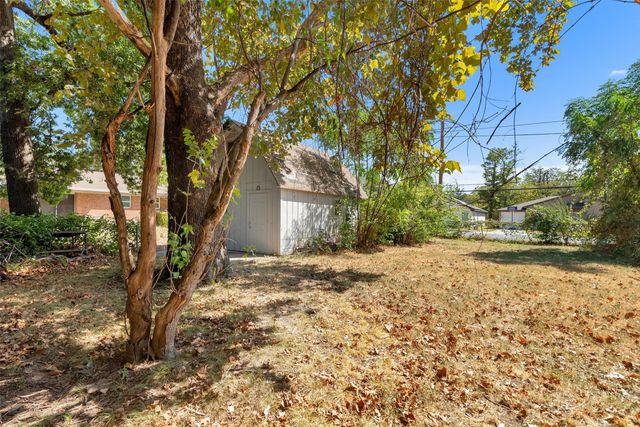 2500 W Elm Street, Denison, TX 75020