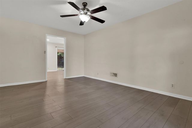 2500 W Elm Street, Denison, TX 75020