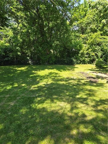 8444 Wayne Street, Kansas City, MO 64131