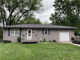 8444 Wayne Street, Kansas City, MO 64131