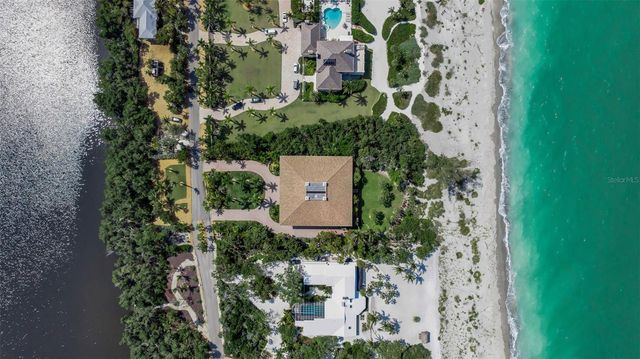 8132 SANDERLING ROAD, Sarasota, FL 34242