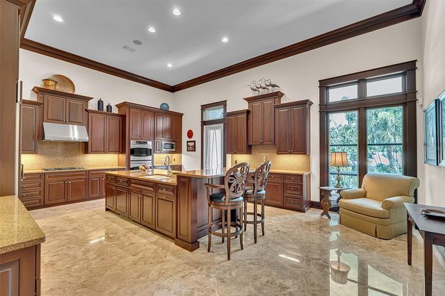 8132 SANDERLING ROAD, Sarasota, FL 34242