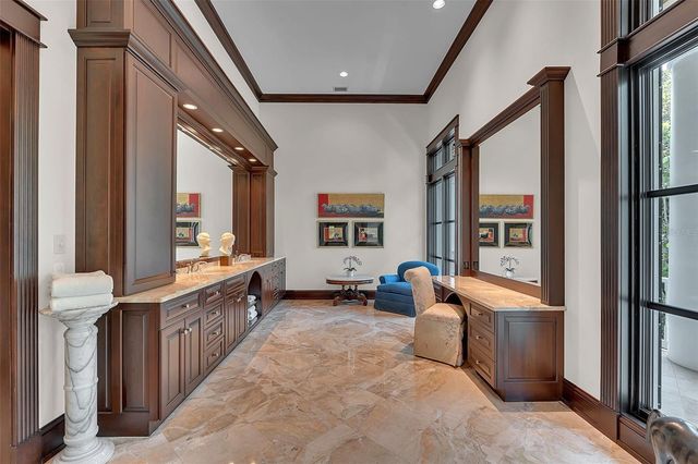 8132 SANDERLING ROAD, Sarasota, FL 34242