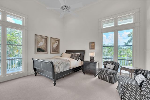 8132 SANDERLING ROAD, Sarasota, FL 34242