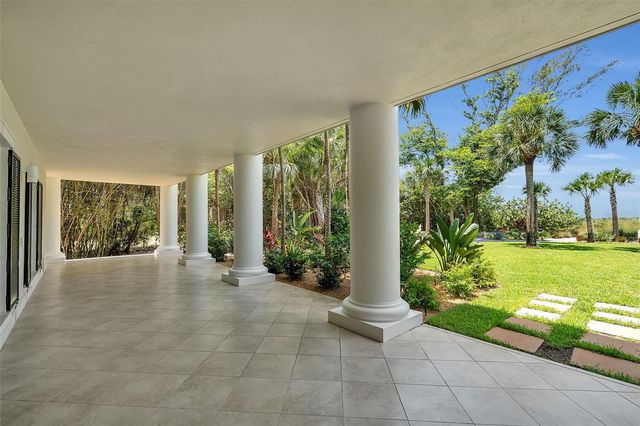 8132 SANDERLING ROAD, Sarasota, FL 34242