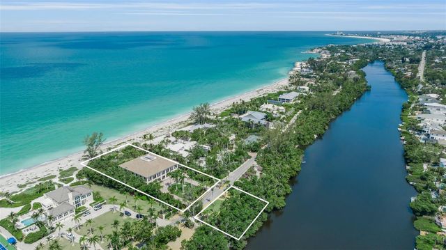 8132 SANDERLING ROAD, Sarasota, FL 34242