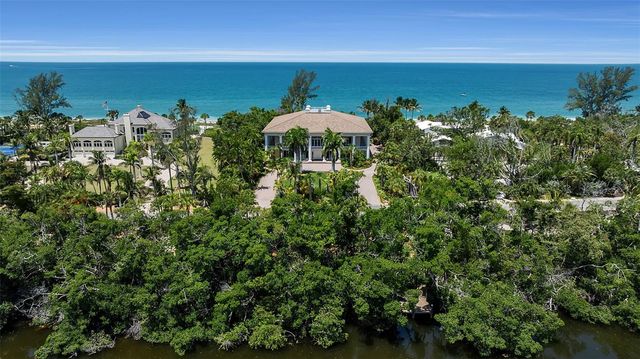 8132 SANDERLING ROAD, Sarasota, FL 34242