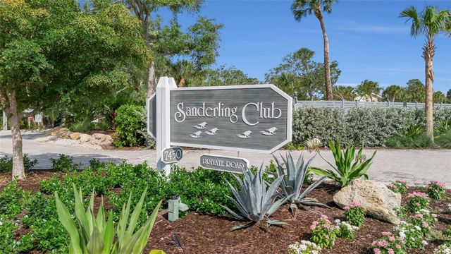 8132 SANDERLING ROAD, Sarasota, FL 34242