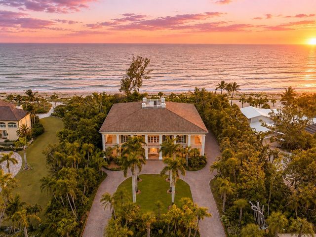 8132 SANDERLING ROAD, Sarasota, FL 34242