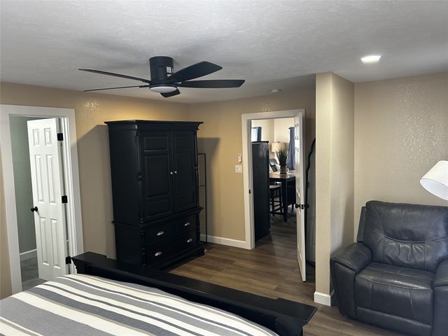 908 W Chestnut Street, Denison, TX 75020